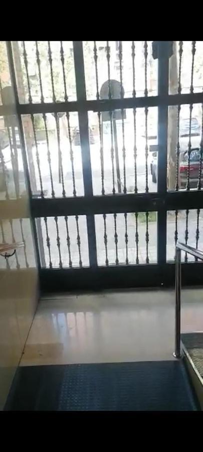 Habitacion Individual En Гранада Екстериор снимка